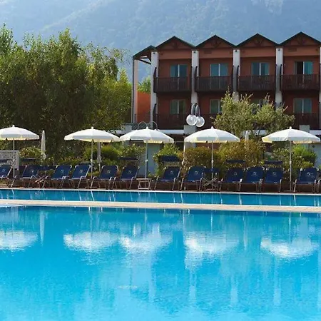 Vacation Paradise In With Many Pools Feriehus Iseo