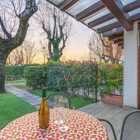 Vacation Paradise In With Many Pools Iseo