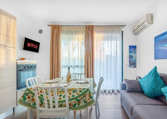 Vacation Paradise In With Many Pools * Iseo